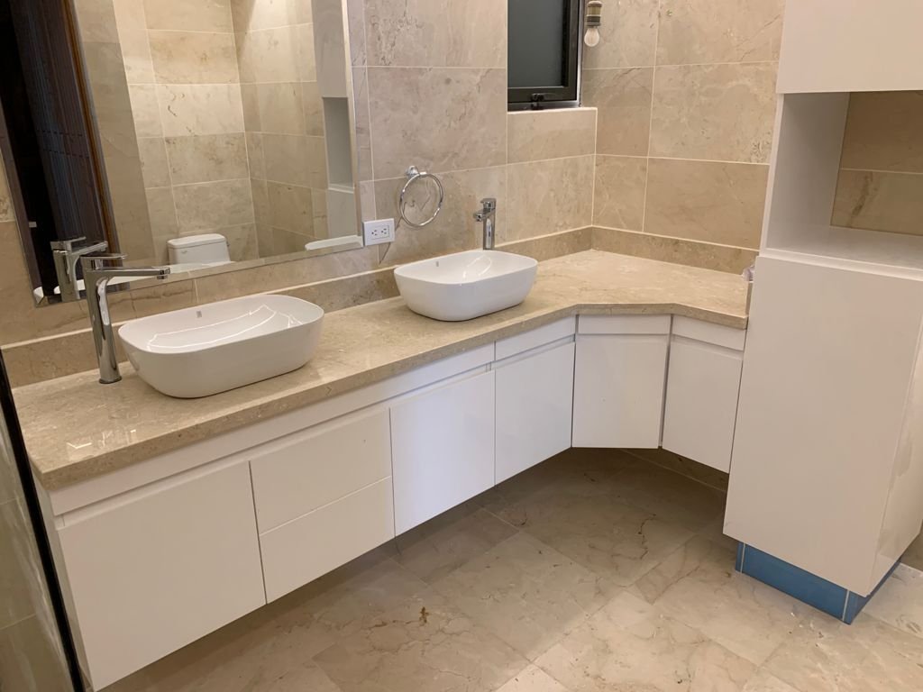 Obra entregada por Grupo Argamax — Detalle de instalación